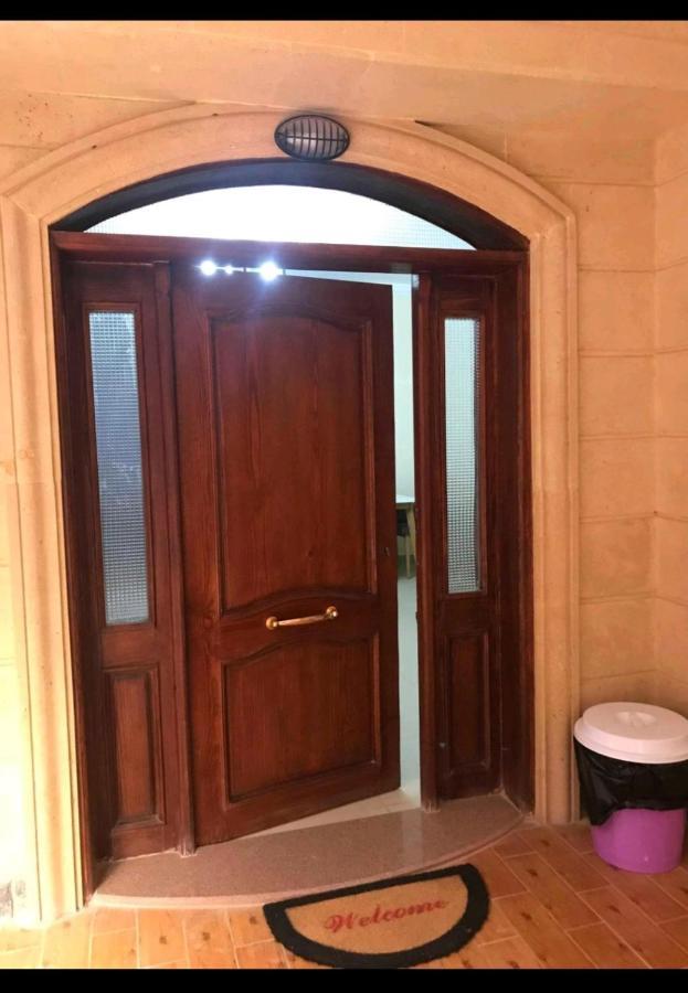 Ferienwohnung Hidden Gem With Pool Access In New Kairo Exterior foto