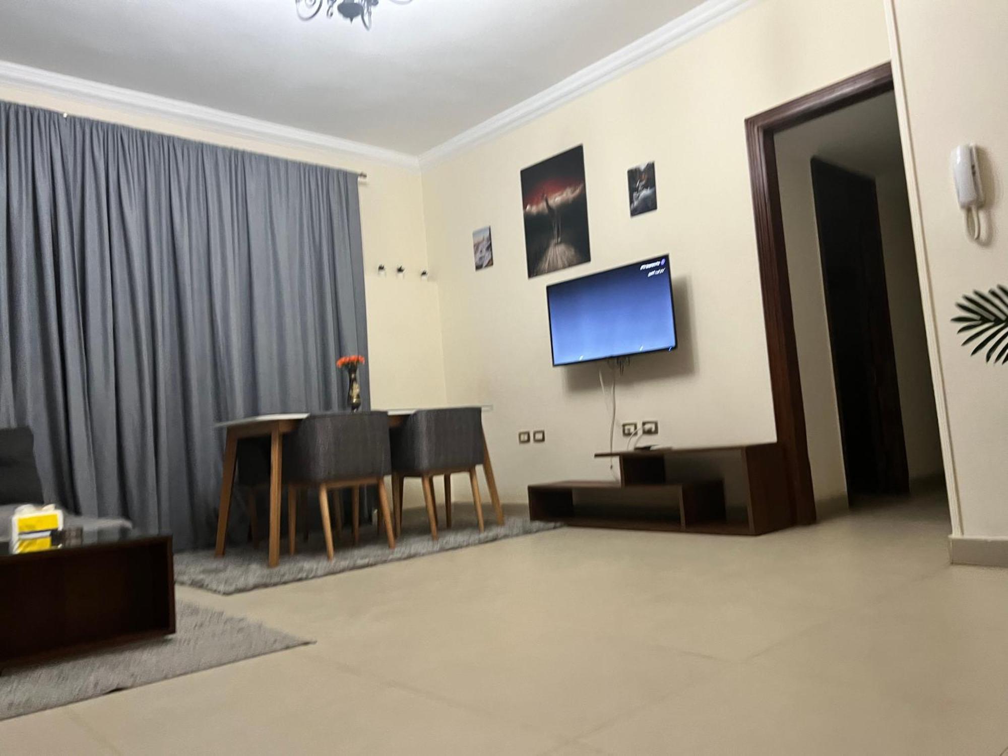 Ferienwohnung Hidden Gem With Pool Access In New Kairo Exterior foto